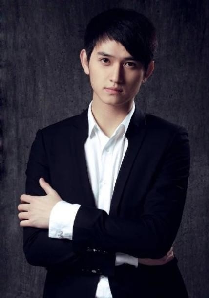 夏天的第一张照片--昆明相亲服务中心