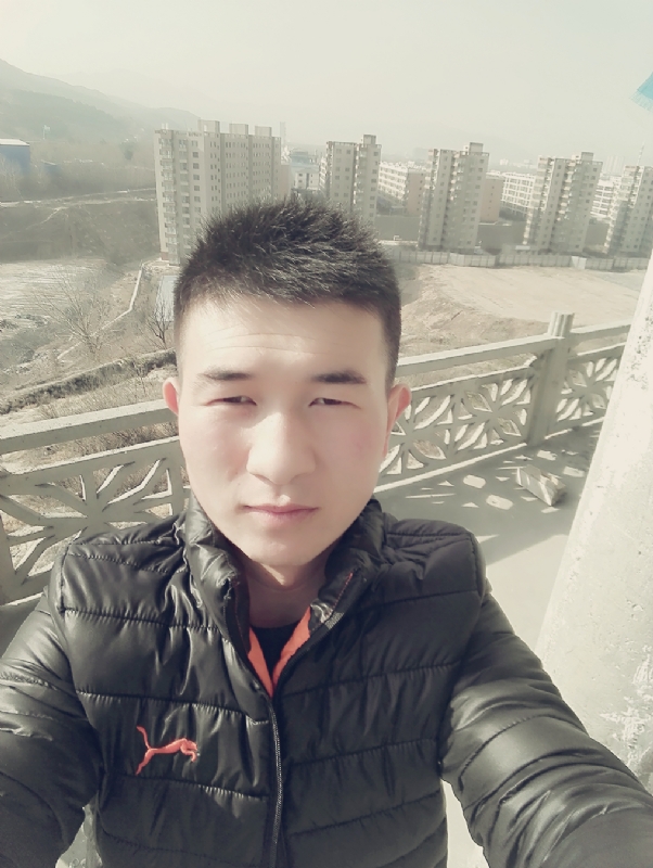 兵心依旧的第一张照片--昆明相亲服务中心