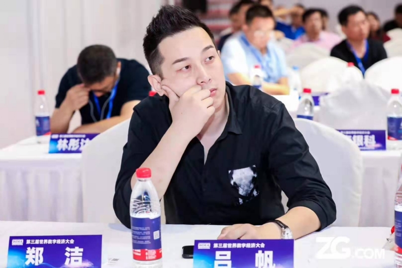 一生摯愛的第一张照片--昆明相亲服务中心