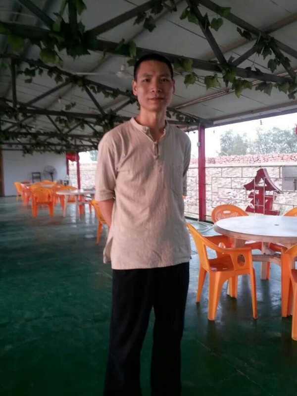 周哥的第三张照片--昆明相亲服务中心