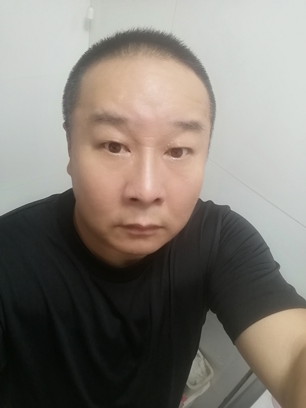 一束光的第一张照片--昆明相亲服务中心