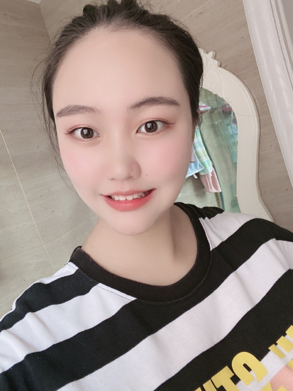 灵儿的第二张照片--昆明相亲服务中心