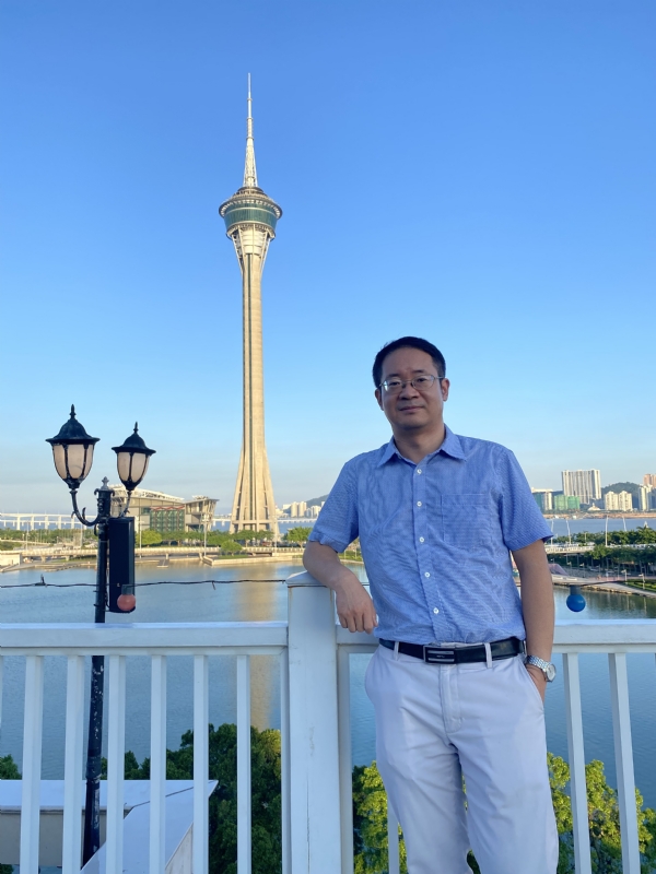 Yangyi的第三张照片--昆明相亲服务中心