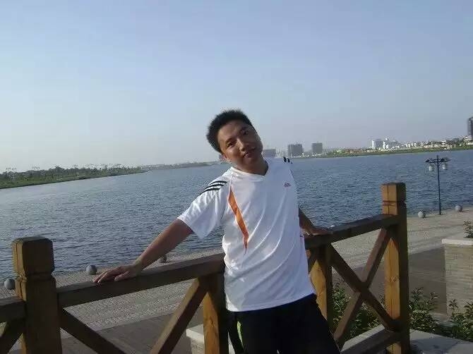 才乡痴情的第二张照片--昆明相亲服务中心