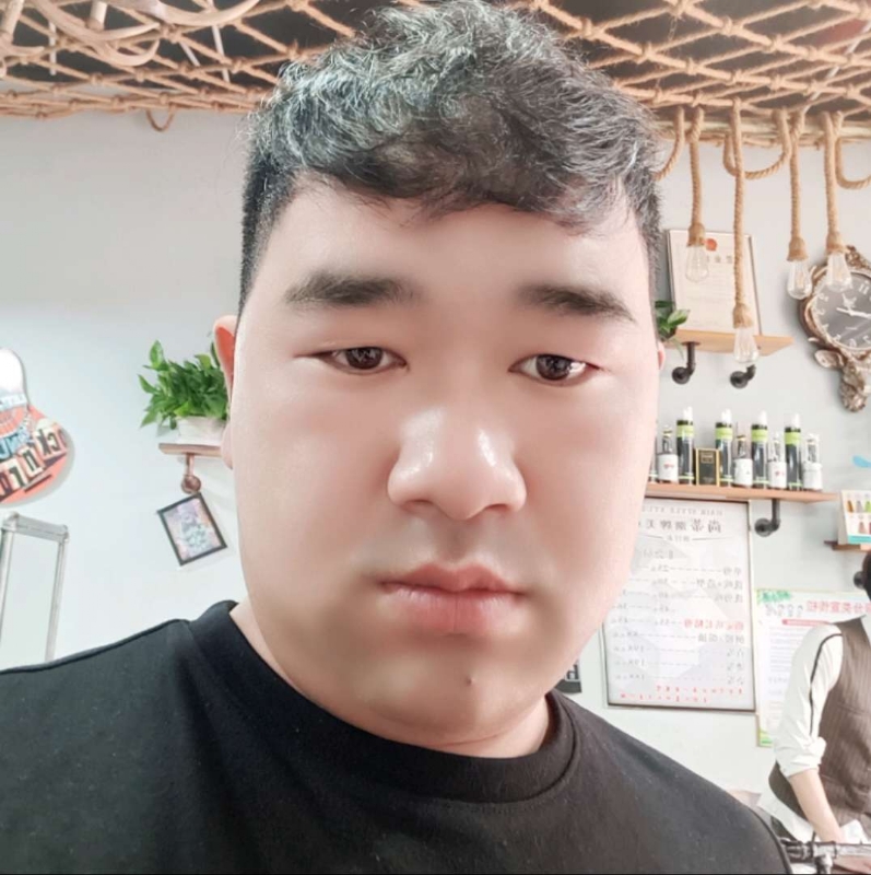 田野小伟的第二张照片--昆明相亲服务中心