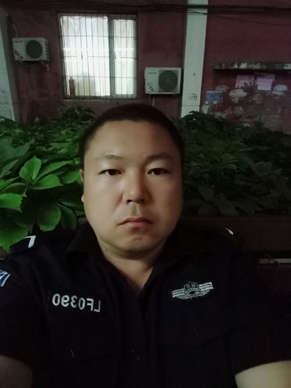 冯宇的第一张照片--昆明相亲服务中心