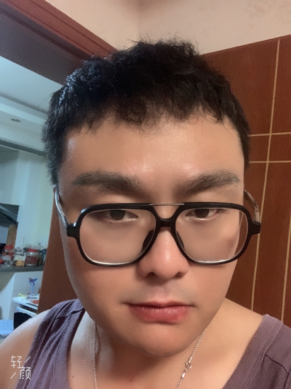 何为奈何的第三张照片--昆明相亲服务中心