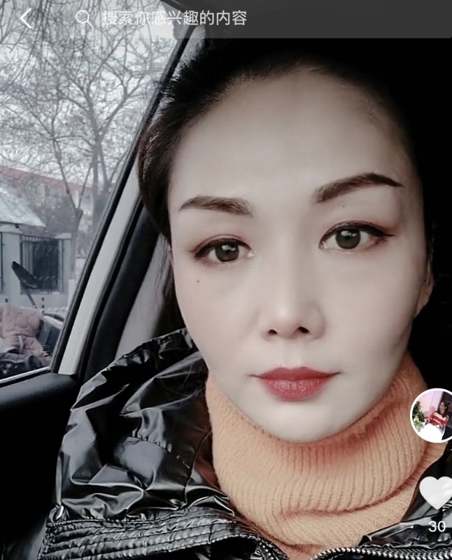 蔷薇的第一张照片--昆明相亲服务中心