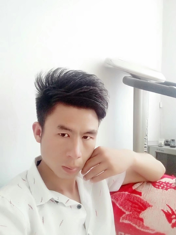 只得一人心的第二张照片--昆明相亲服务中心