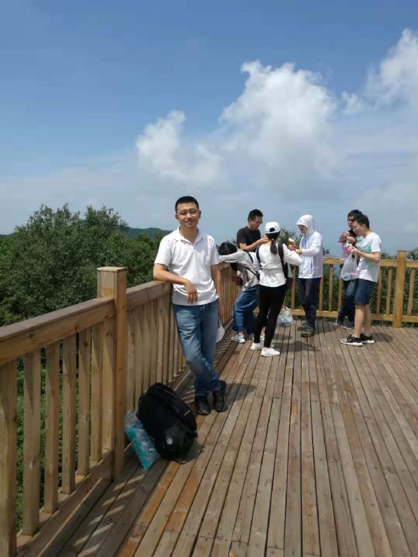 王亦之的第二张照片--昆明相亲服务中心