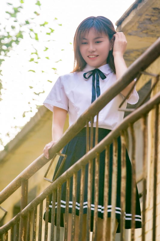 佳的第一张照片--昆明相亲服务中心