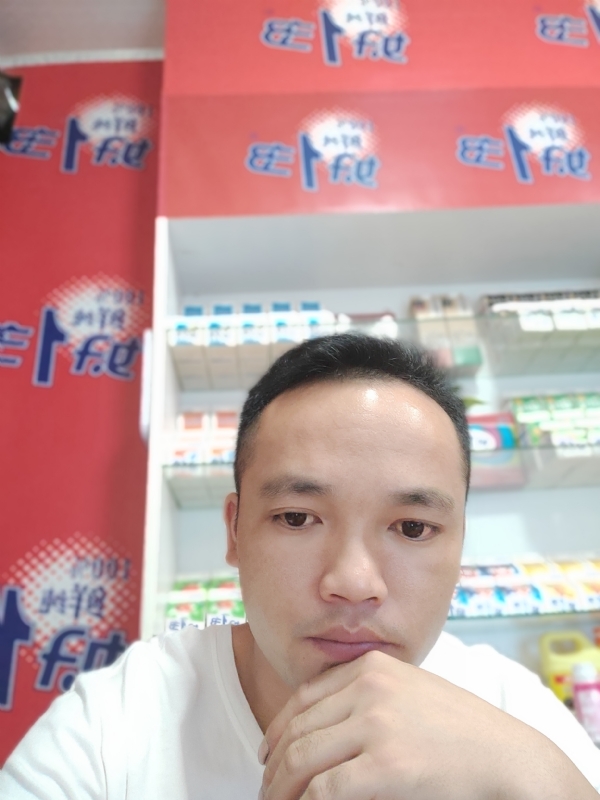 小老弟的第二张照片--昆明相亲服务中心