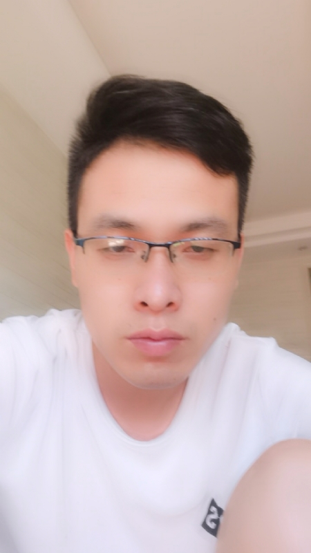 携一人白首的第一张照片--昆明相亲服务中心