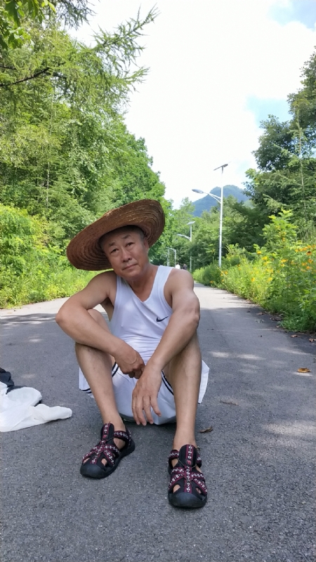 真诚寻伴的第一张照片--昆明相亲服务中心