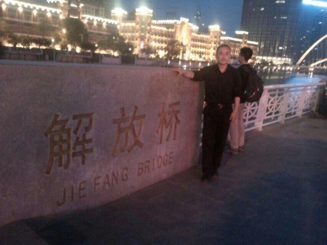 海阔天空的第一张照片--昆明相亲服务中心