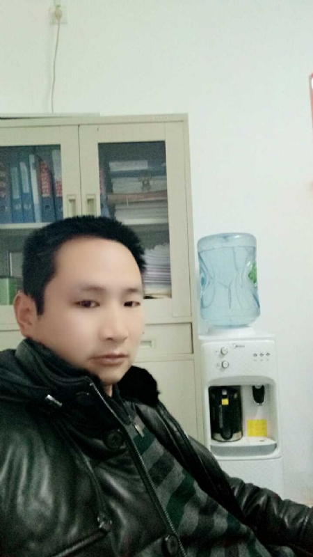 蓝色棒棒糖的第一张照片--昆明相亲服务中心