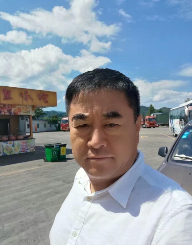 从此不再孤独的第一张照片--昆明相亲服务中心