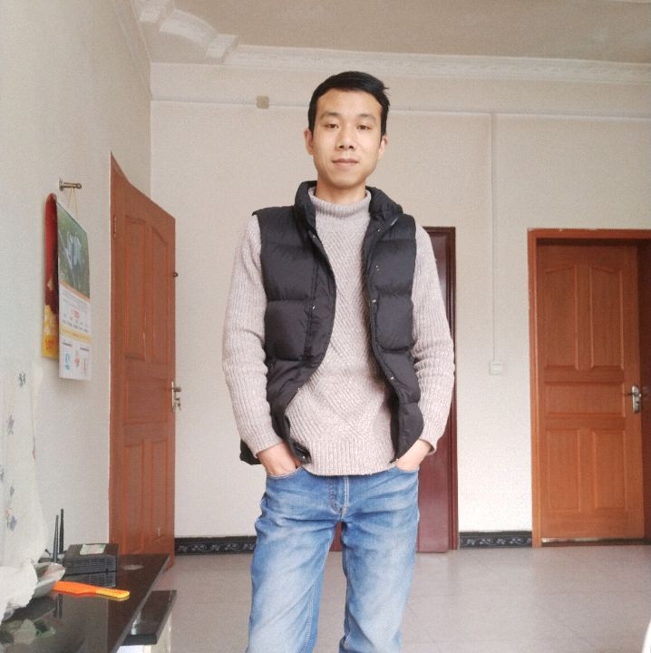 小伙子的第一张照片--昆明相亲服务中心