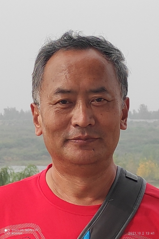 与你同行的第一张照片--昆明相亲服务中心