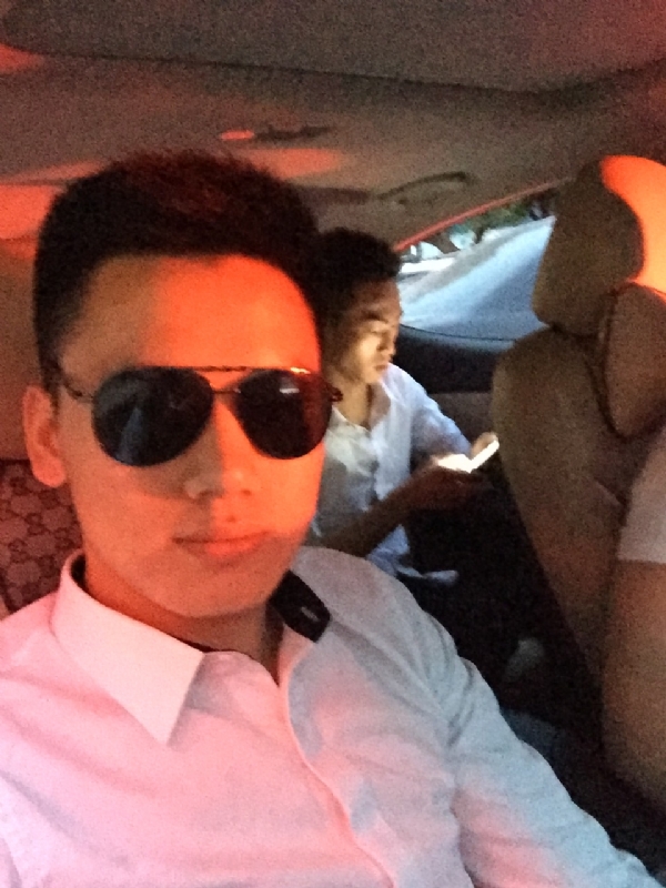 哎迩的第一张照片--昆明相亲服务中心