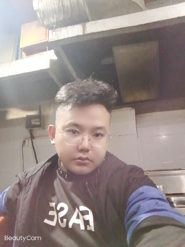 棒哥的第二张照片--昆明相亲服务中心