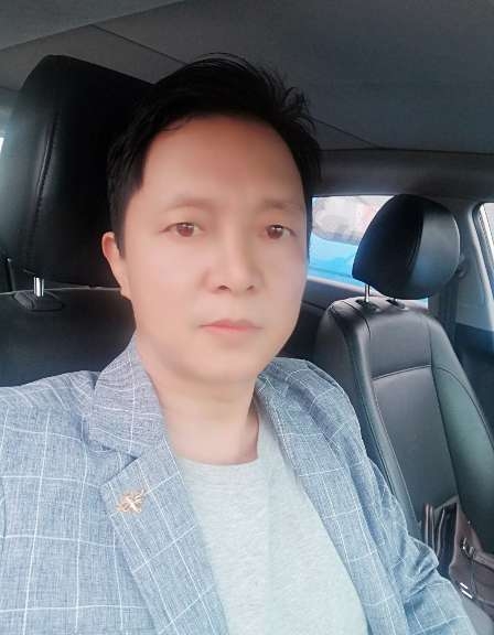 深蓝的第二张照片--昆明相亲服务中心