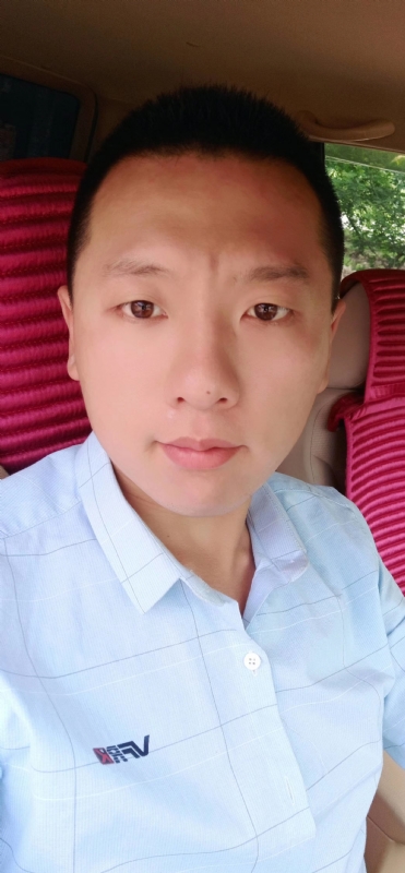 霄上的第一张照片--昆明相亲服务中心