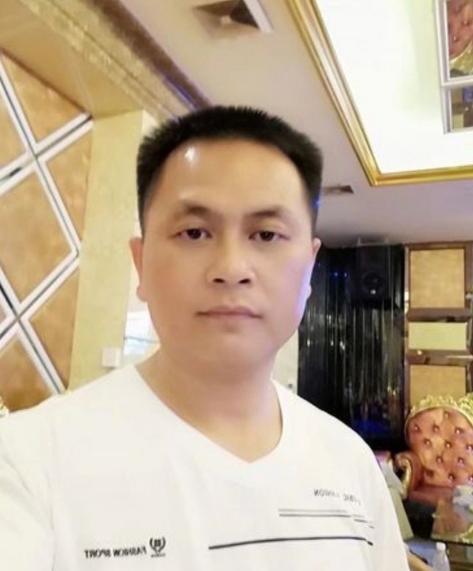 小梁的第二张照片--昆明相亲服务中心