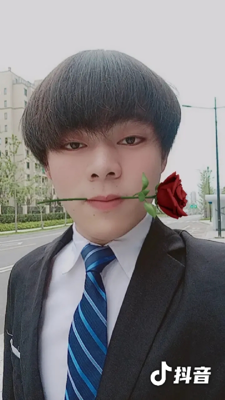 云上花海的第一张照片--昆明相亲服务中心