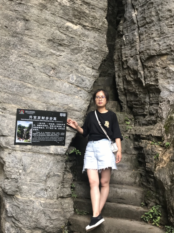 凭实力单身的第一张照片--昆明相亲服务中心