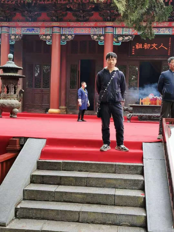 单身的小草的第三张照片--昆明相亲服务中心