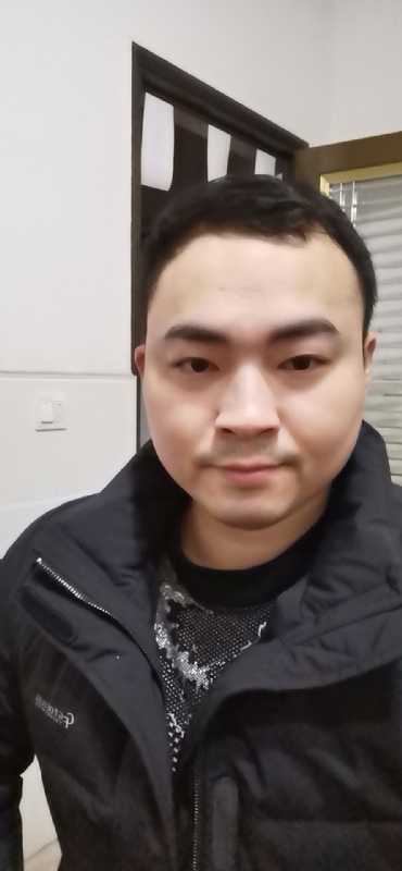 老实人的第一张照片--昆明相亲服务中心