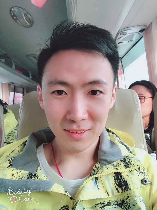 郭白白的第二张照片--昆明相亲服务中心