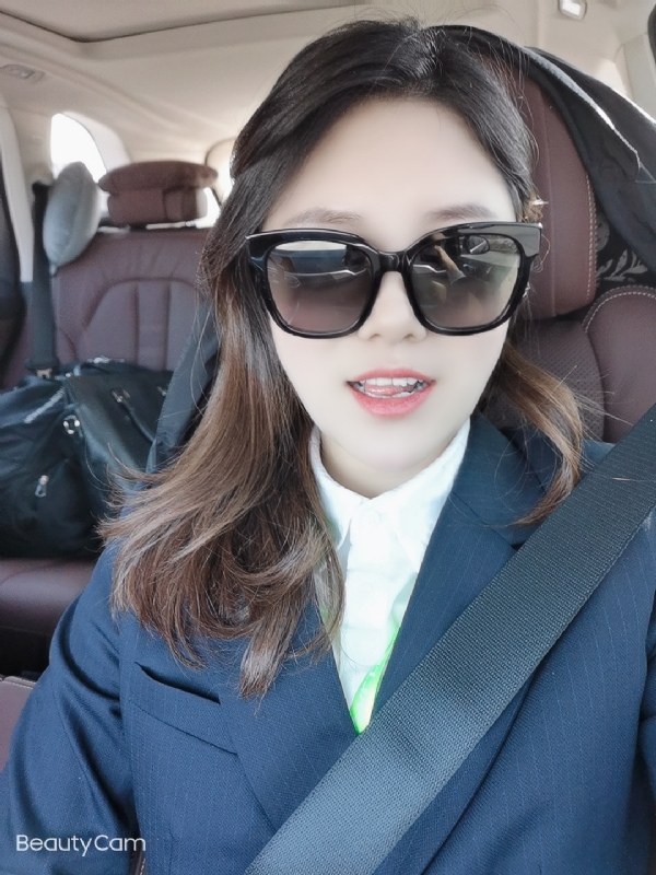 湖南妹子在深圳的第二张照片--昆明相亲服务中心