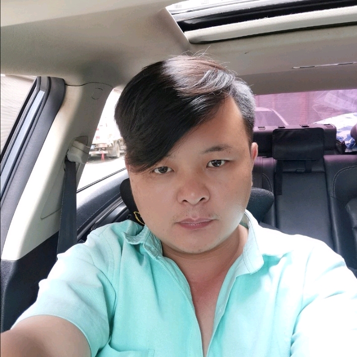 想家大黄蜂的第一张照片--昆明相亲服务中心