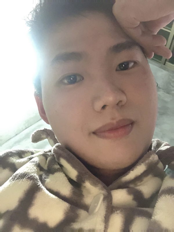 她的第四张照片--昆明相亲服务中心