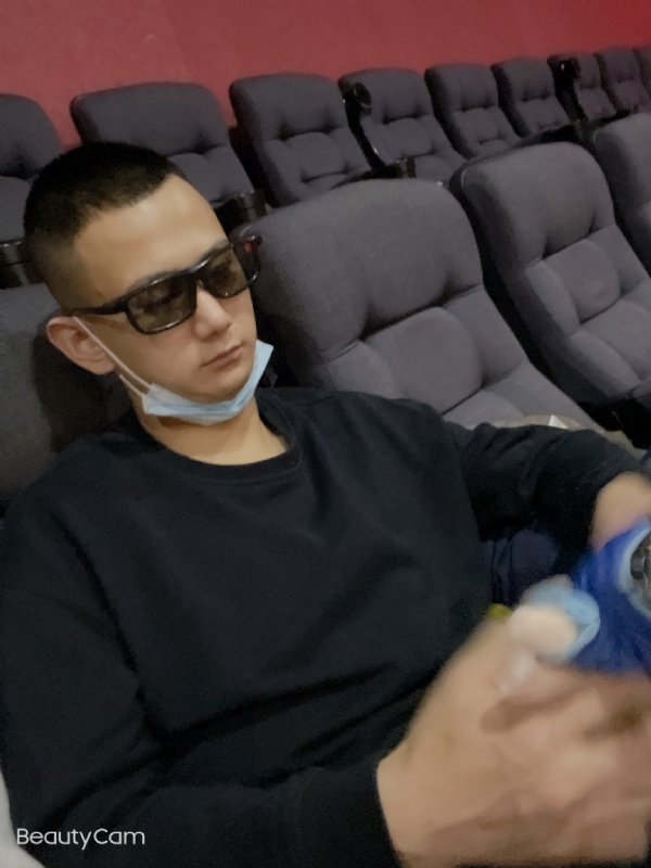 小五的第三张照片--昆明相亲服务中心