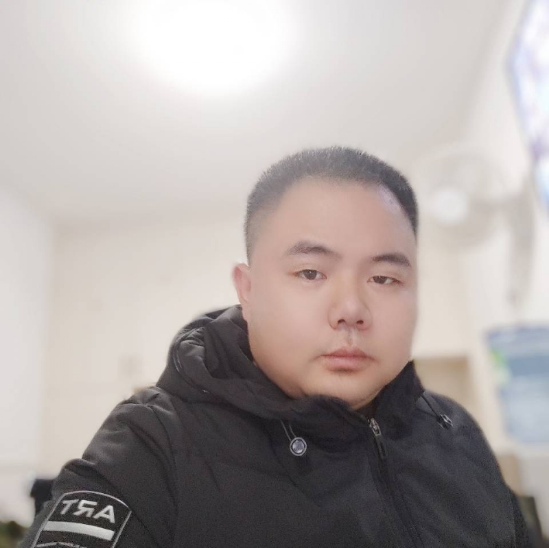 珍惜眼前人的第一张照片--昆明相亲服务中心