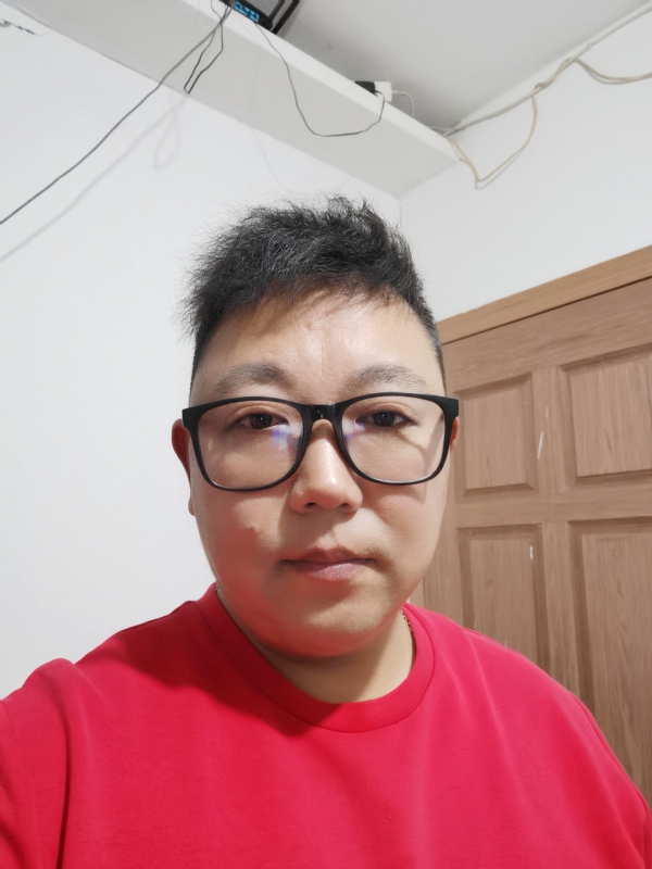 开山的第一张照片--昆明相亲服务中心