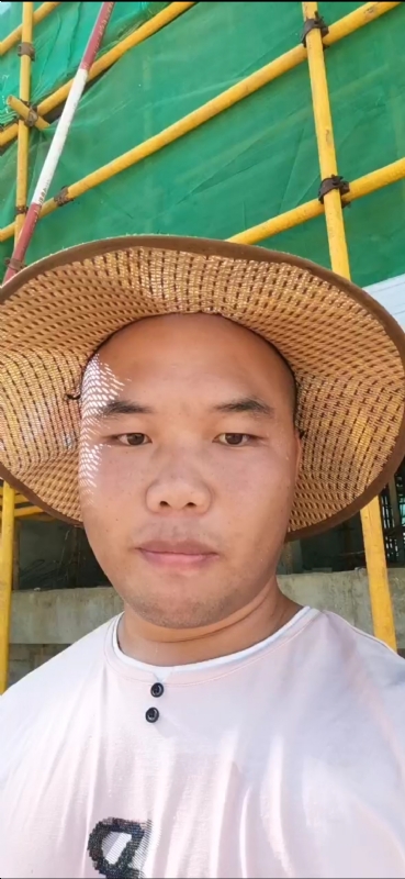 把岁月写入茶色的第一张照片--昆明相亲服务中心