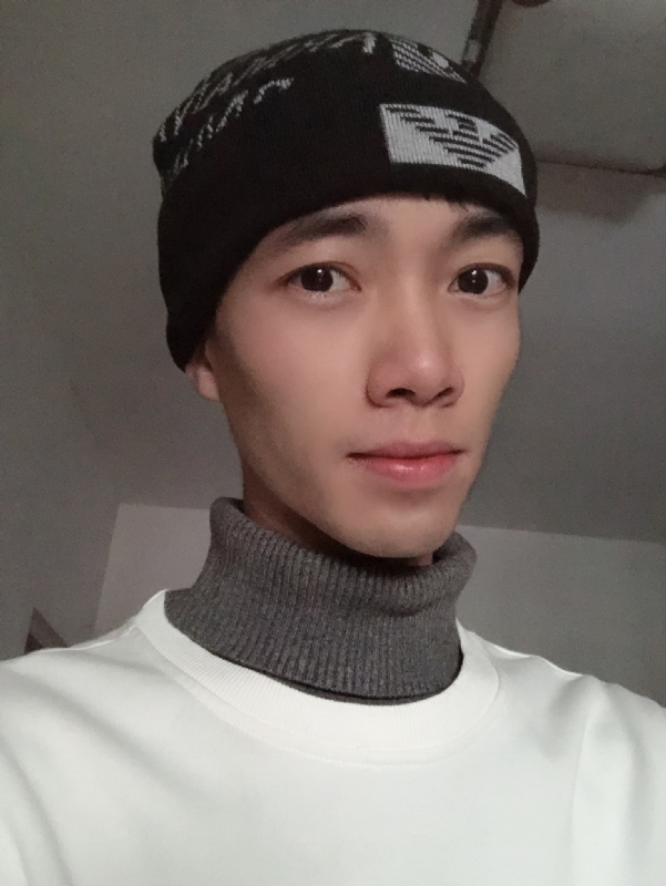 小良先生的第一张照片--昆明相亲服务中心