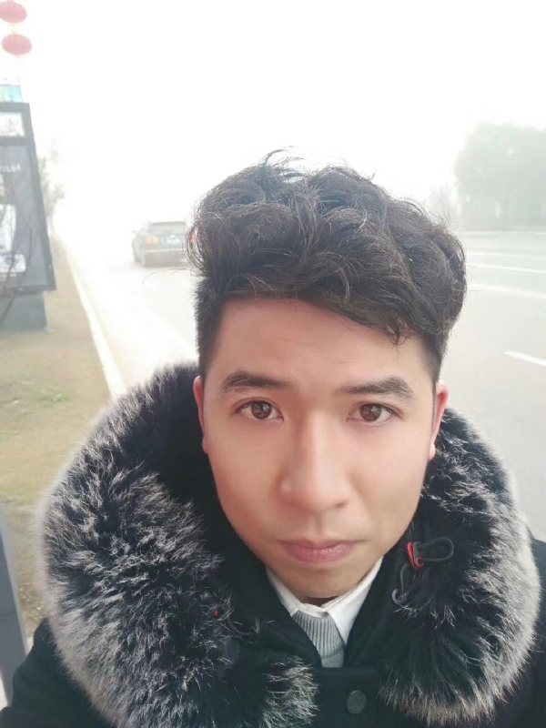 开心快乐每一天的第一张照片--昆明相亲服务中心