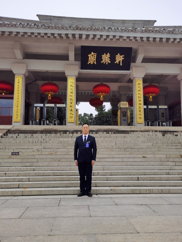 莫待花落空折枝的第二张照片--昆明相亲服务中心