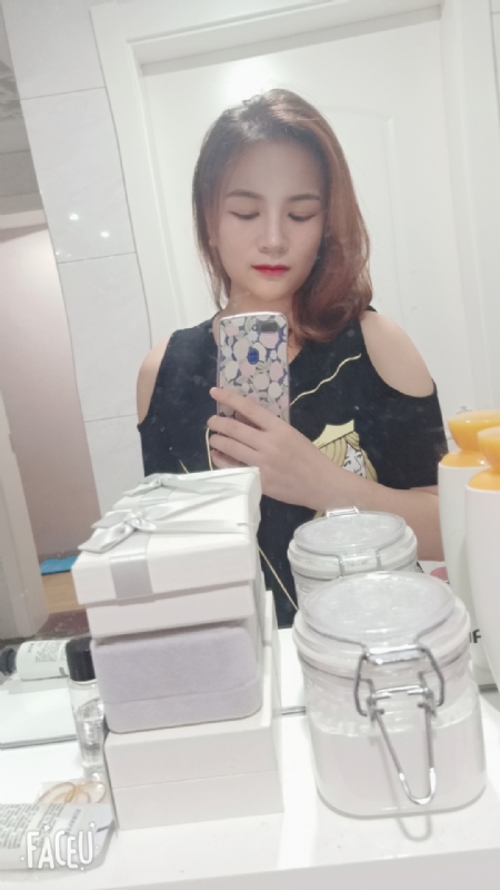 刘莲酥的第四张照片--昆明相亲服务中心