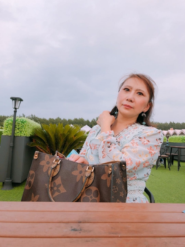 鸿运来的第一张照片--昆明相亲服务中心