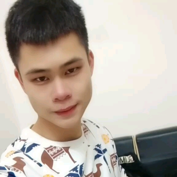 浪子的第一张照片--昆明相亲服务中心