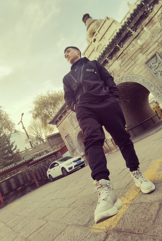 相会的第一张照片--昆明相亲服务中心