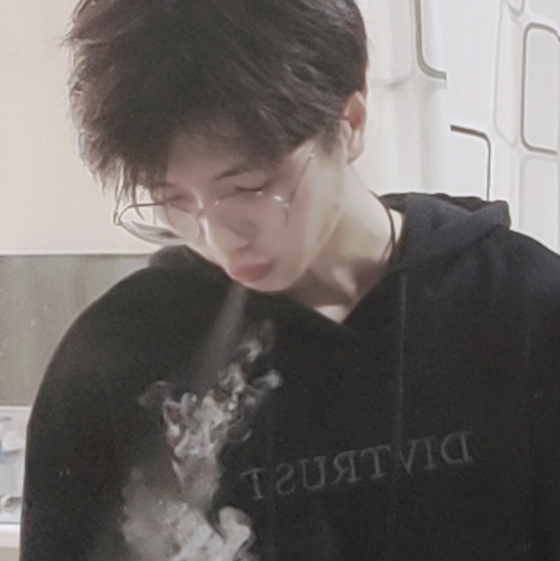 97白羊哦的第一张照片--昆明相亲服务中心