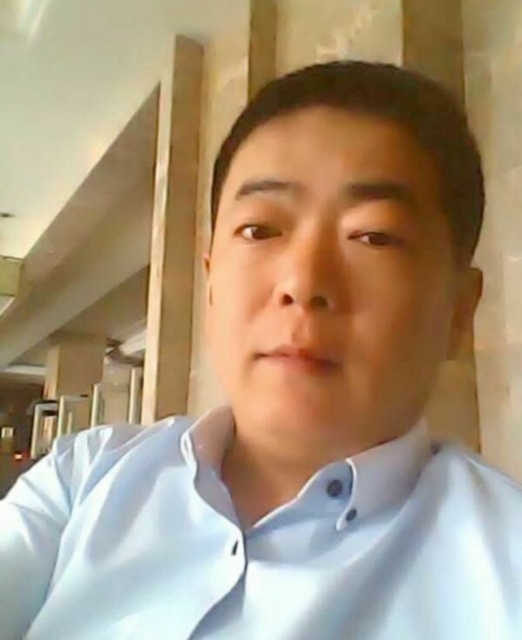 落叶随风的第一张照片--昆明相亲服务中心