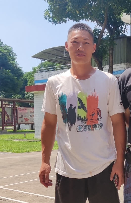 孤鹰的第一张照片--昆明相亲服务中心